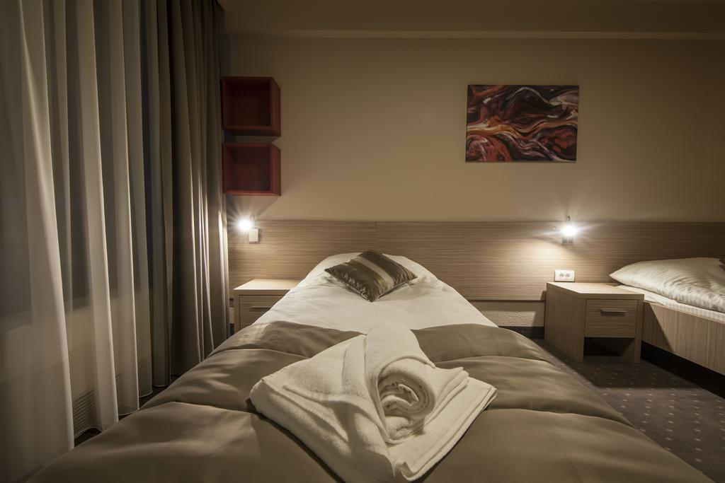 Drina Hotel Bijeljina Exterior photo